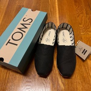 Tom’s slip on shoes